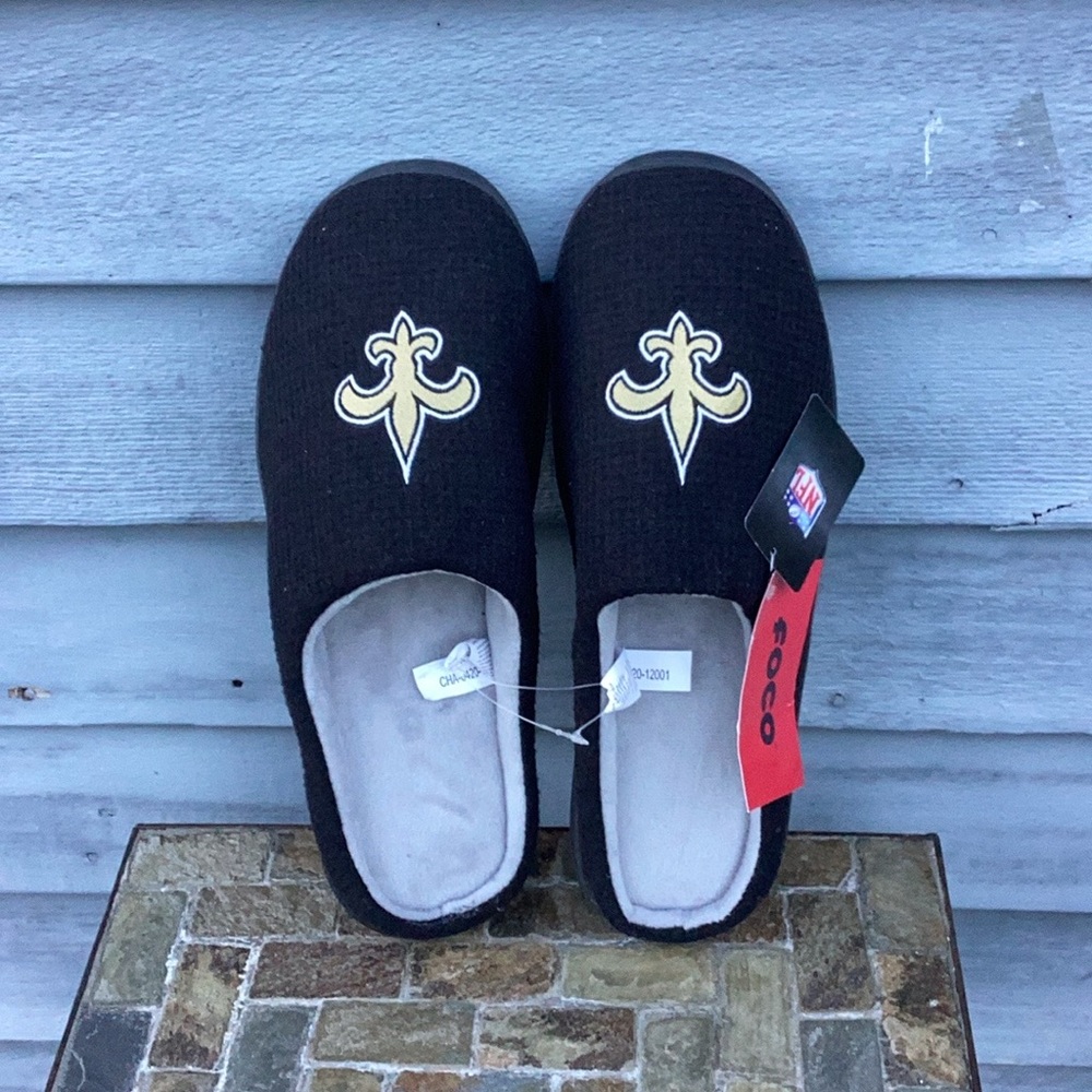 NWT NFL Black/Gold New Orleans Saints Fleur-de-Lis Slippers Size Large(11-12)
